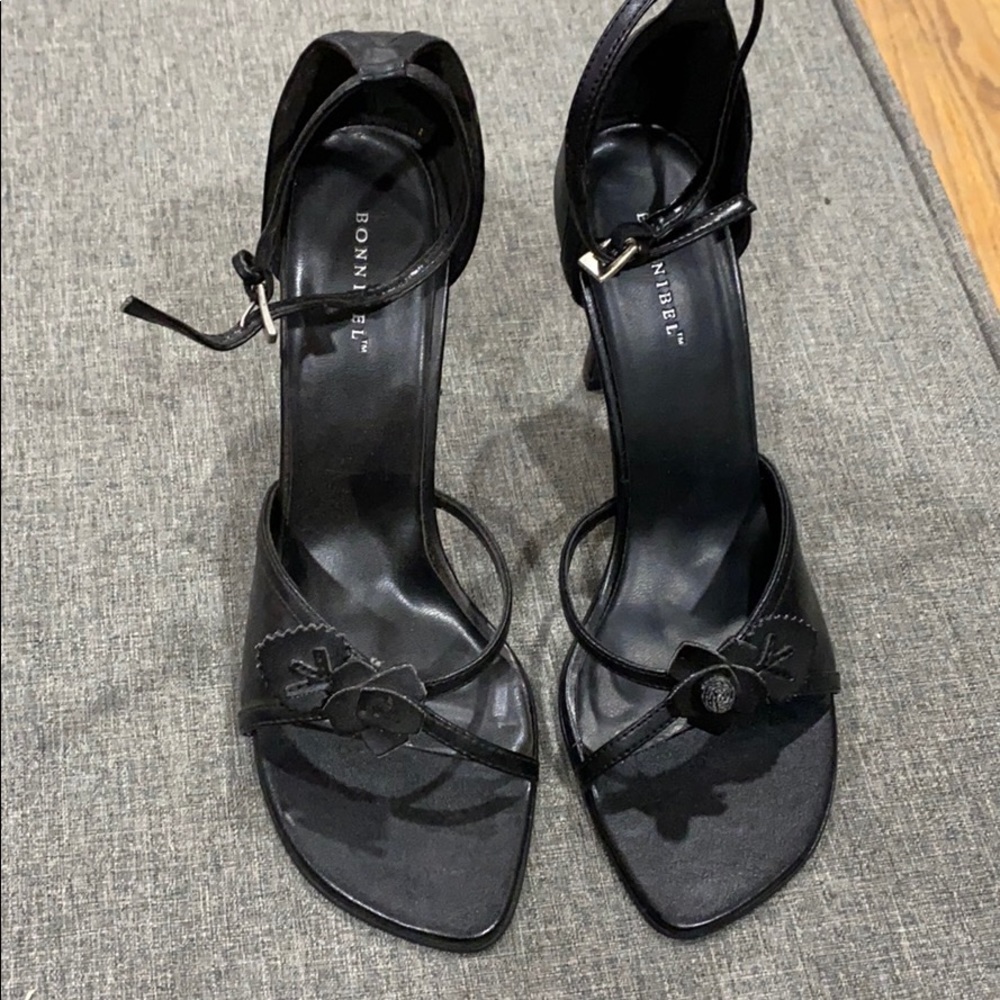 Women’s strap on heels